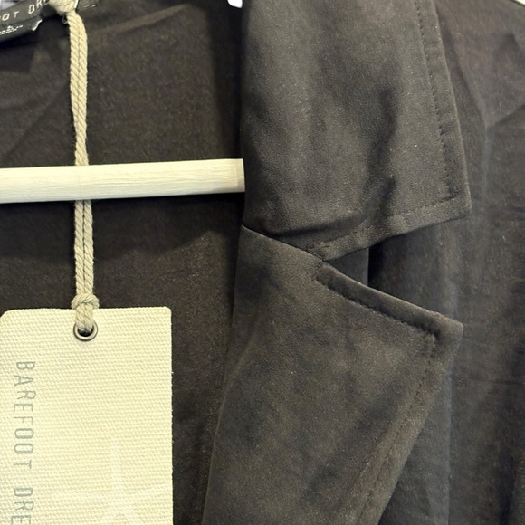 NEW Barefoot Dreams Black Collared Robe Size Large Washed Satin $198 NWT - Picture 5 of 14